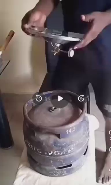 Prix : 5000f au lieu 9000f Tête. de faitout, mini cuisinière à gaz extérieur, Coupe vent en fer haute, très résistant et inoxydable.