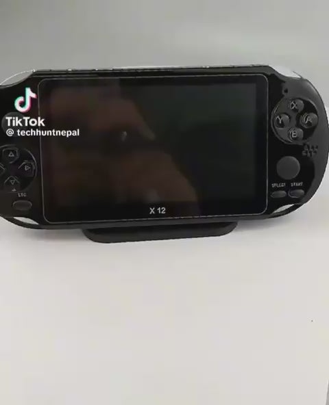 Console de jeux x12 portable, puissante et pleine de Nosta plus de 3500 jeux intégrés ,les classiques de votre enfance ( PS1, NES, Game, batterie 1800mAh (rechargeable via USB, Bluetooth connecté.